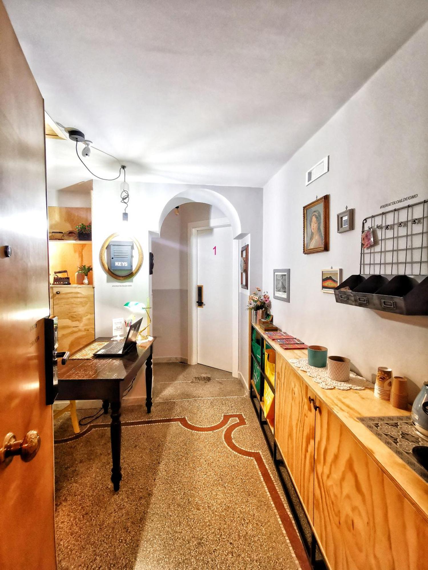 Miracolo Al Duomo Smart Accomodations Neapel Exterior foto