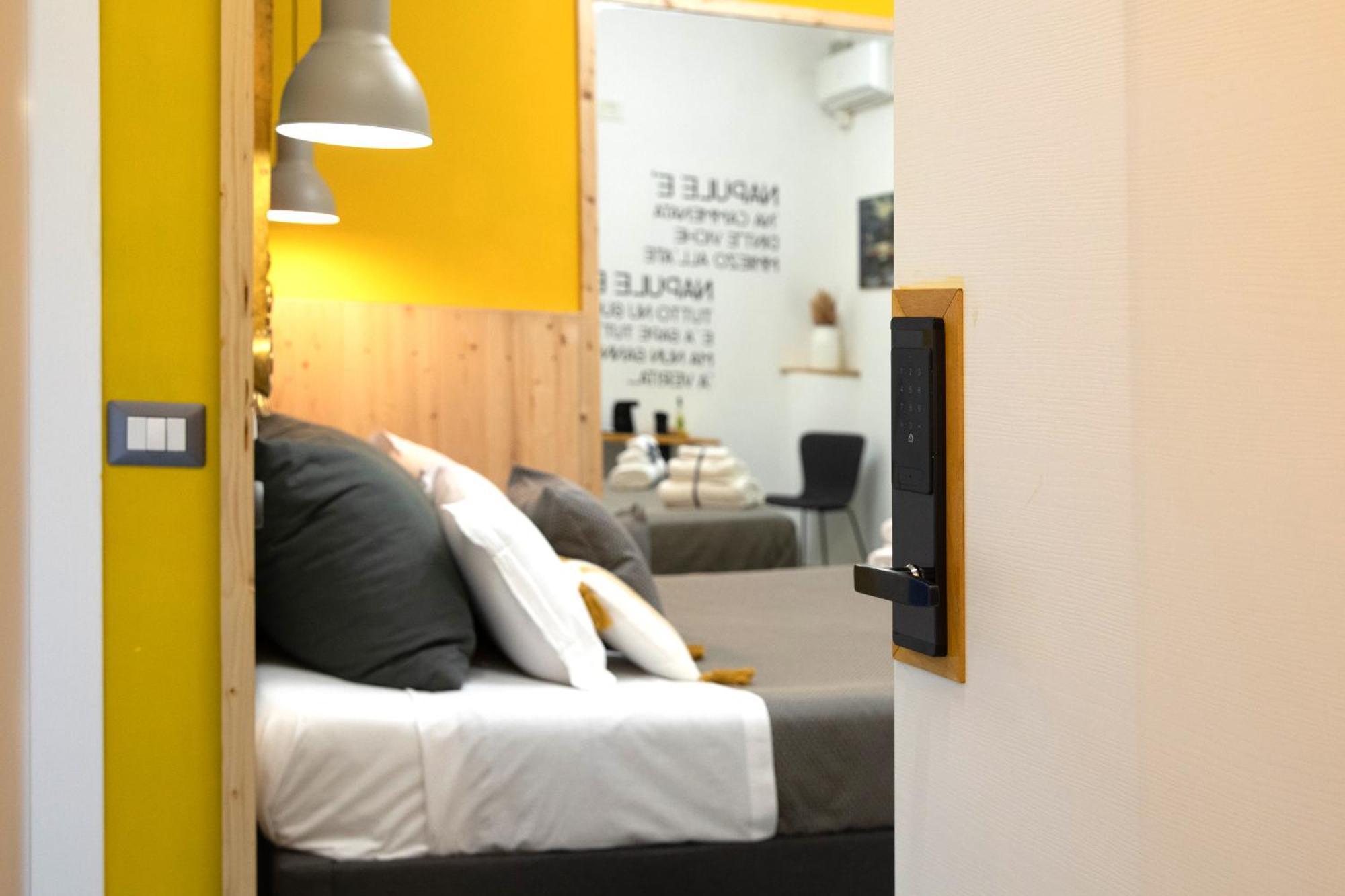 Miracolo Al Duomo Smart Accomodations Neapel Exterior foto