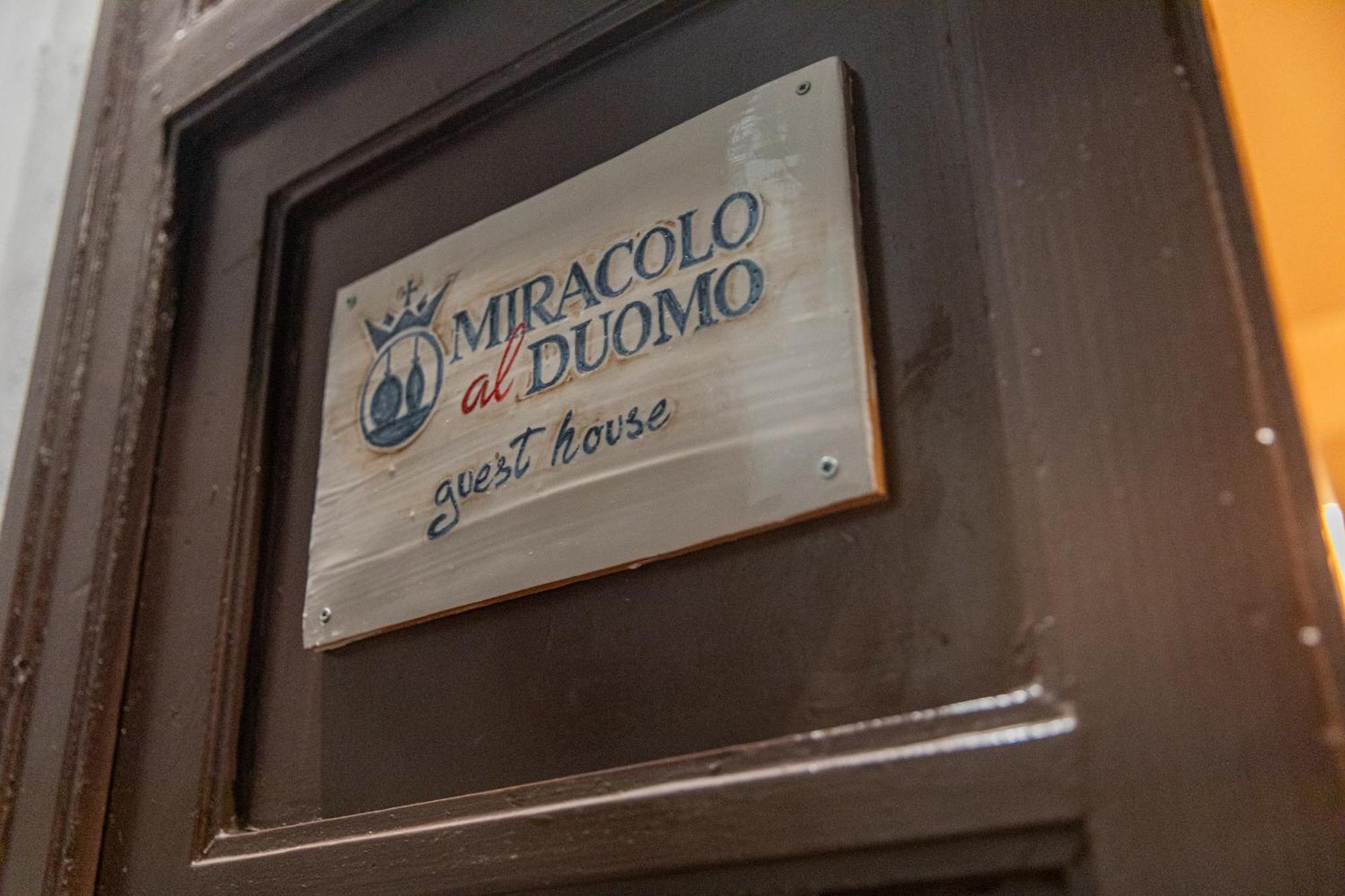Miracolo Al Duomo Smart Accomodations Neapel Exterior foto